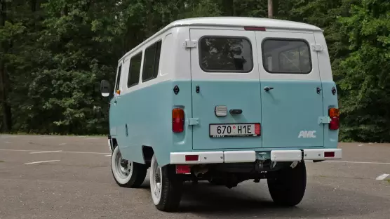 UAZ 3962 Medical Van