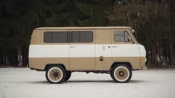 UAZ 2206 Bukhanka AMC