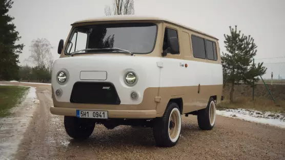 UAZ 2206 Bukhanka AMC