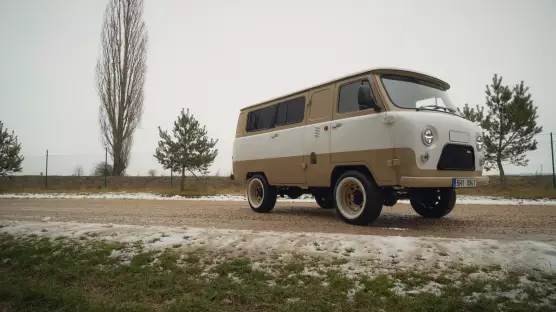 UAZ 2206 Bukhanka AMC