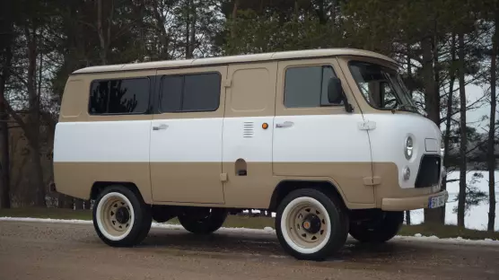 UAZ 2206 Bukhanka AMC