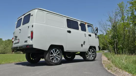 UAZ 3909 Combi