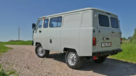UAZ 3909 Combi