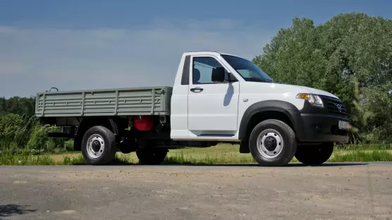 UAZ 23602 Profi Singlecab valník