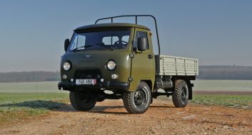 UAZ 3303 dropside truck | Catalogue | UAZ - UAZ cars of all designs.