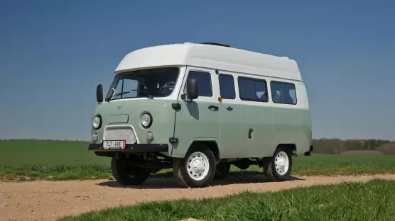 UAZ 2206 Country Van