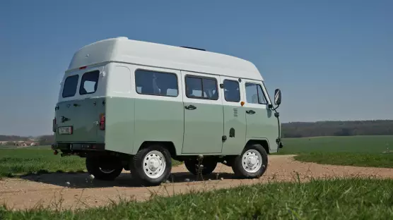 UAZ 2206 Country Van