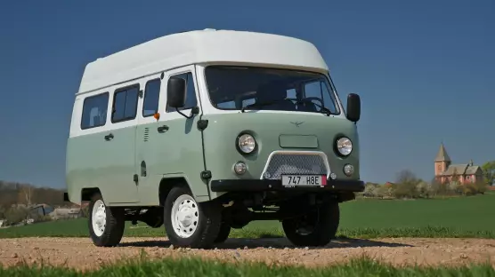 UAZ 2206 Bukhanka